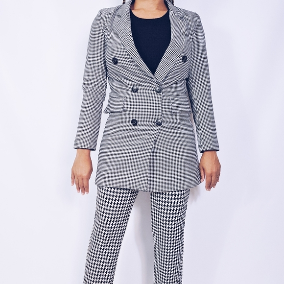 Italian Made Houndstooth Blazer - Picture 3 of 9